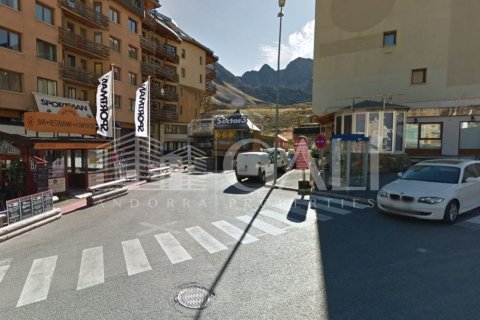 Propiedad comercial de 199 m² en venta en Principado De Andorra (Ninguna Poblacion Tiene C.P.), Lérida, Cataluña, Spain № 5282