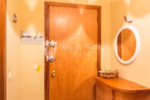 Apartamento de 2 dormitorios en venta en Tossa de Mar, Gerona, Cataluña, Spain № 6717 - foto 3