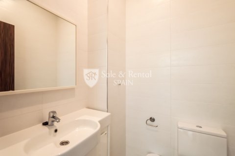 Сasa de 6 dormitorios en venta en Santa Susanna, Barcelona, Cataluña, Spain № 6718 - foto 20