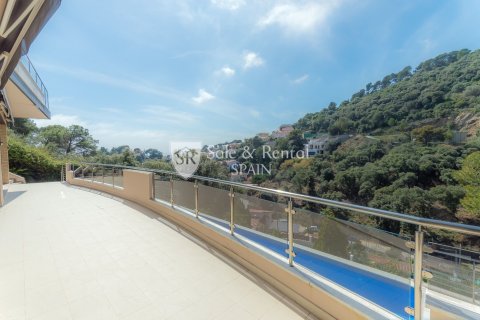 Сasa de 6 dormitorios en venta en Santa Susanna, Barcelona, Cataluña, Spain № 6718 - foto 19
