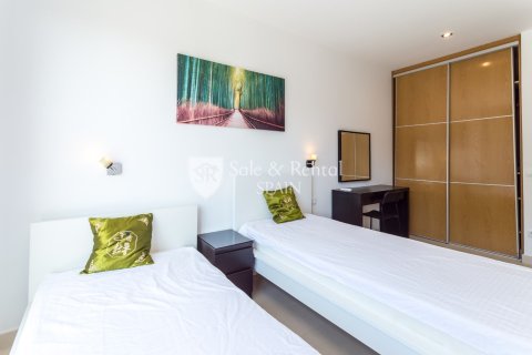 Сasa de 6 dormitorios en venta en Santa Susanna, Barcelona, Cataluña, Spain № 6718 - foto 9