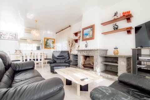 Сasa de 7 dormitorios en venta en Lloret de Mar, Gerona, Cataluña, Spain № 6712 - foto 7