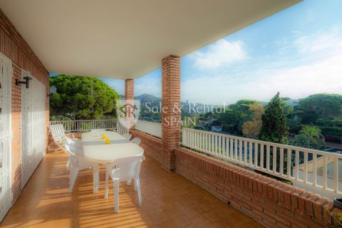 Сasa de 7 dormitorios en venta en Lloret de Mar, Gerona, Cataluña, Spain № 6712 - foto 6