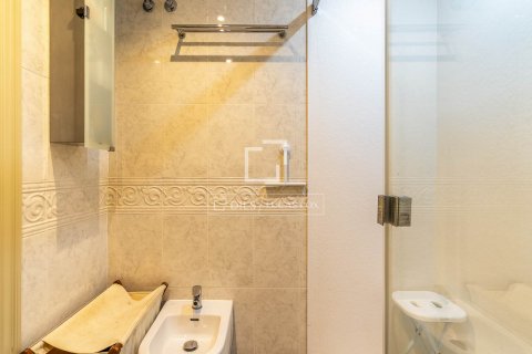 Купить квартиру в Барселона, Испания с 3 спальни, 141м², № 8811 - фото 28