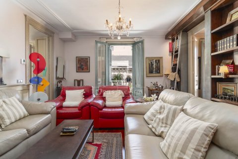 Купить квартиру в Барселона, Испания с 3 спальни, 141м², № 8811 - фото 9