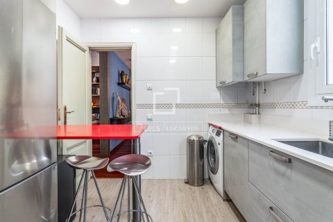 Купить квартиру в Барселона, Испания с 3 спальни, 141м², № 8811 - фото 30
