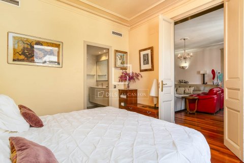 Купить квартиру в Барселона, Испания с 3 спальни, 141м², № 8811 - фото 12