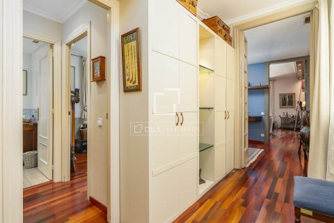 Купить квартиру в Барселона, Испания с 3 спальни, 141м², № 8811 - фото 21