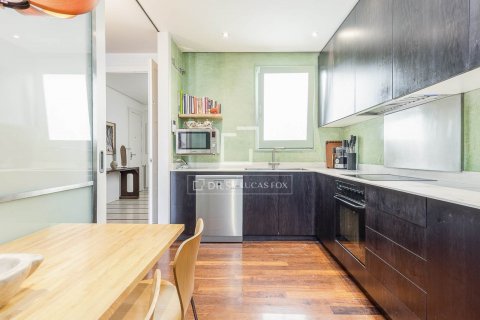 3 bedrooms apartment for sale in Barcelona, Catalonia, Spain № 8813 - photo 17