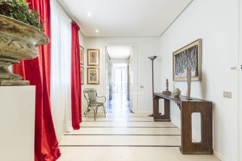 3 bedrooms apartment for sale in Barcelona, Catalonia, Spain № 8813 - photo 24