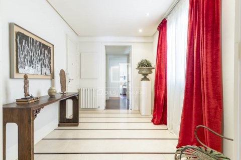 3 bedrooms apartment for sale in Barcelona, Catalonia, Spain № 8813 - photo 23