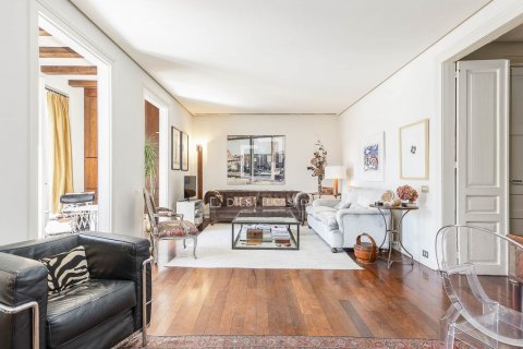 3 bedrooms apartment for sale in Barcelona, Catalonia, Spain № 8813 - photo 11