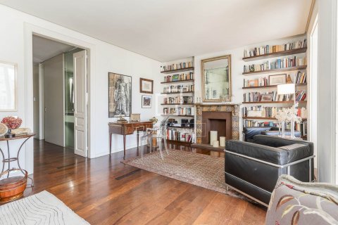 3 bedrooms apartment for sale in Barcelona, Catalonia, Spain № 8813 - photo 8