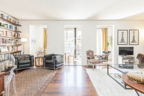 3 bedrooms apartment for sale in Barcelona, Catalonia, Spain № 8813 - photo 9