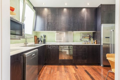 3 bedrooms apartment for sale in Barcelona, Catalonia, Spain № 8813 - photo 15