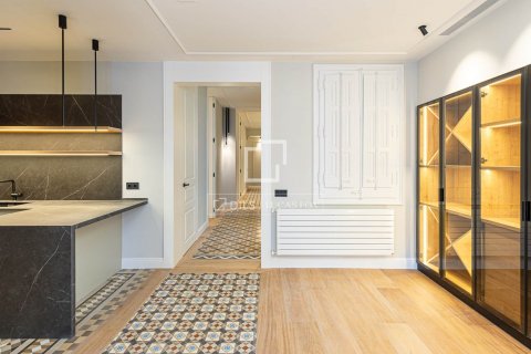 3 bedrooms apartment for sale in Barcelona, Catalonia, Spain № 8814 - photo 6