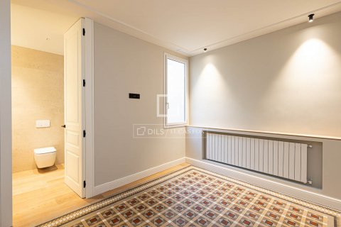 3 bedrooms apartment for sale in Barcelona, Catalonia, Spain № 8814 - photo 21