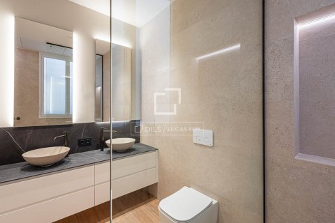 3 bedrooms apartment for sale in Barcelona, Catalonia, Spain № 8814 - photo 26