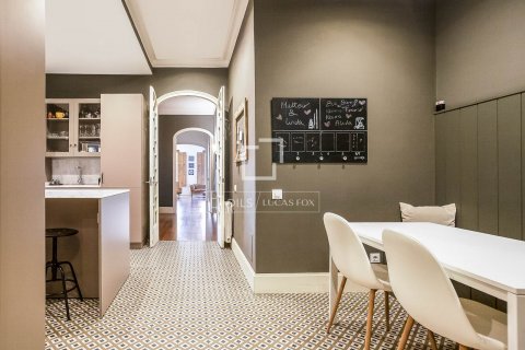 3 bedrooms apartment for sale in Barcelona, Catalonia, Spain № 8810 - photo 15