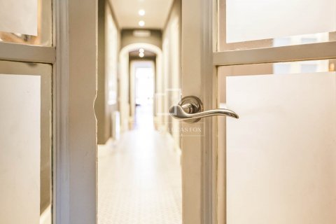 3 bedrooms apartment for sale in Barcelona, Catalonia, Spain № 8810 - photo 18