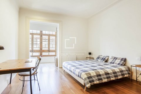 3 bedrooms apartment for sale in Barcelona, Catalonia, Spain № 8810 - photo 22