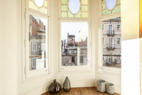 3 bedrooms apartment for sale in Barcelona, Catalonia, Spain № 8810 - photo 2