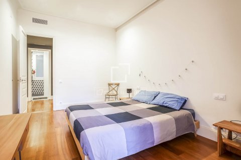 3 bedrooms apartment for sale in Barcelona, Catalonia, Spain № 8810 - photo 26
