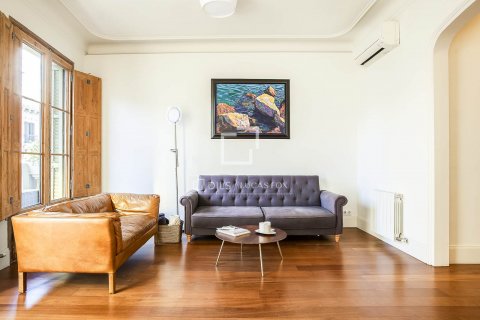 3 bedrooms apartment for sale in Barcelona, Catalonia, Spain № 8810 - photo 6