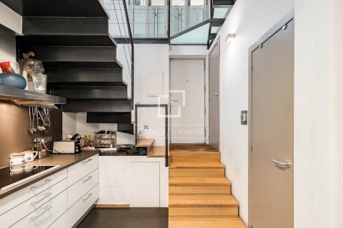 3 bedrooms villa for sale in Barcelona, Catalonia, Spain № 8504 - photo 8