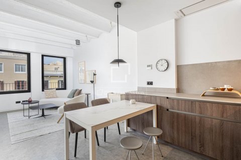 Купить квартиру в Барселона, Испания с 2 спальни, 95м², № 8488 - фото 2