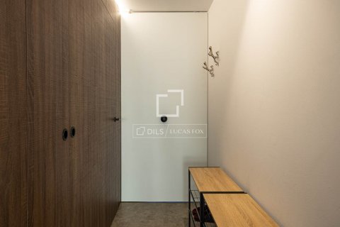 Apartamento de 2 dormitorios en venta en Barcelona, Cataluña, Spain № 8497 - foto 14
