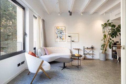 Apartamento de 2 dormitorios en venta en Barcelona, Cataluña, Spain № 8497 - foto 4
