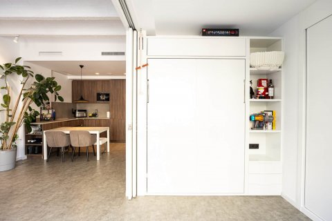 Apartamento de 2 dormitorios en venta en Barcelona, Cataluña, Spain № 8497 - foto 5