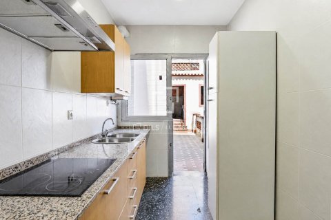 Apartamento de 3 dormitorios en venta en Barcelona, Cataluña, Spain № 8819 - foto 26