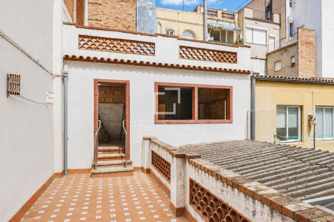 Apartamento de 3 dormitorios en venta en Barcelona, Cataluña, Spain № 8819 - foto 27