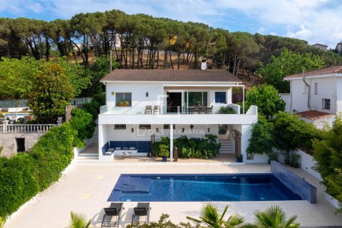 Villa de 3 dormitorios en venta en Vallromanes, Barcelona, Cataluña, Spain № 8816
