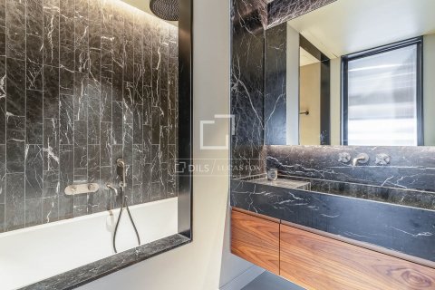3 bedrooms apartment for sale in Barcelona, Catalonia, Spain № 8818 - photo 30