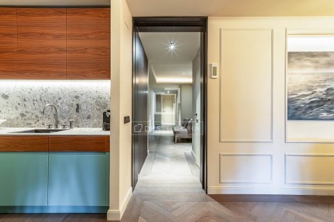 3 bedrooms apartment for sale in Barcelona, Catalonia, Spain № 8818 - photo 11