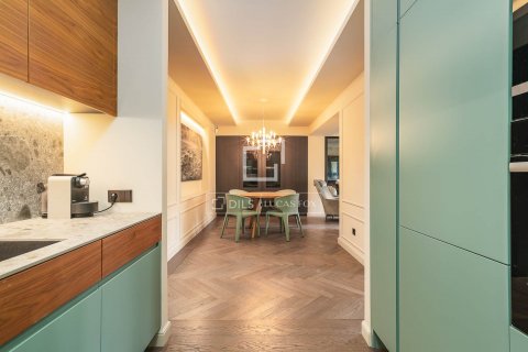 3 bedrooms apartment for sale in Barcelona, Catalonia, Spain № 8818 - photo 8