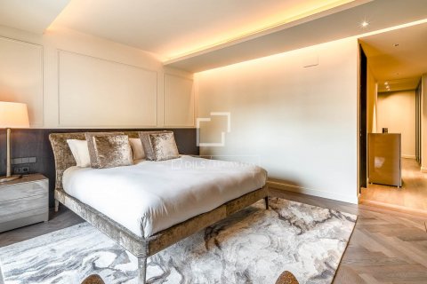 3 bedrooms apartment for sale in Barcelona, Catalonia, Spain № 8818 - photo 17