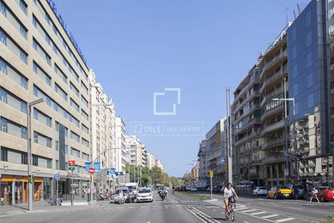 2 bedrooms apartment for sale in Barcelona, Catalonia, Spain № 8817 - photo 10