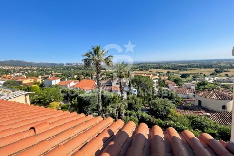 Villa de 3 dormitorios en venta en Palau-saverdera, Gerona, Cataluña, Spain № 7751 - foto 11