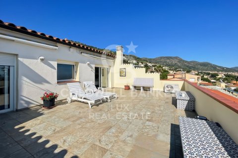 Villa de 3 dormitorios en venta en Palau-saverdera, Gerona, Cataluña, Spain № 7751 - foto 12