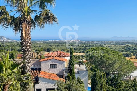 Villa de 3 dormitorios en venta en Palau-saverdera, Gerona, Cataluña, Spain № 7751 - foto 3