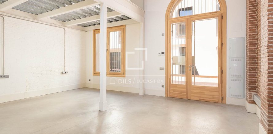 2 bedrooms apartment for sale in Barcelona, Catalonia, Spain № 4390