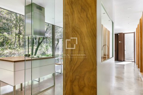 6 bedrooms villa for sale in Sant Cugat Del Valles, Barcelona, Catalonia, Spain № 4396 - photo 6