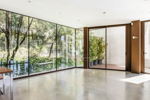 6 bedrooms villa for sale in Sant Cugat Del Valles, Barcelona, Catalonia, Spain № 4396 - photo 17