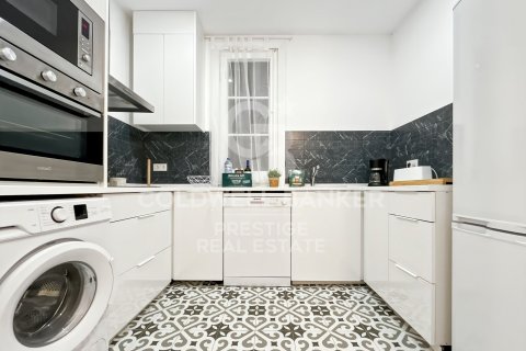 Apartamento de 3 dormitorios en venta en Barcelona, Cataluña, Spain № 5351 - foto 13