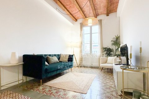 Apartamento de 3 dormitorios en venta en Barcelona, Cataluña, Spain № 5351 - foto 4
