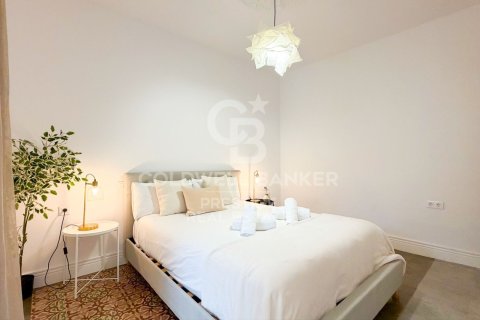 Apartamento de 3 dormitorios en venta en Barcelona, Cataluña, Spain № 5351 - foto 18